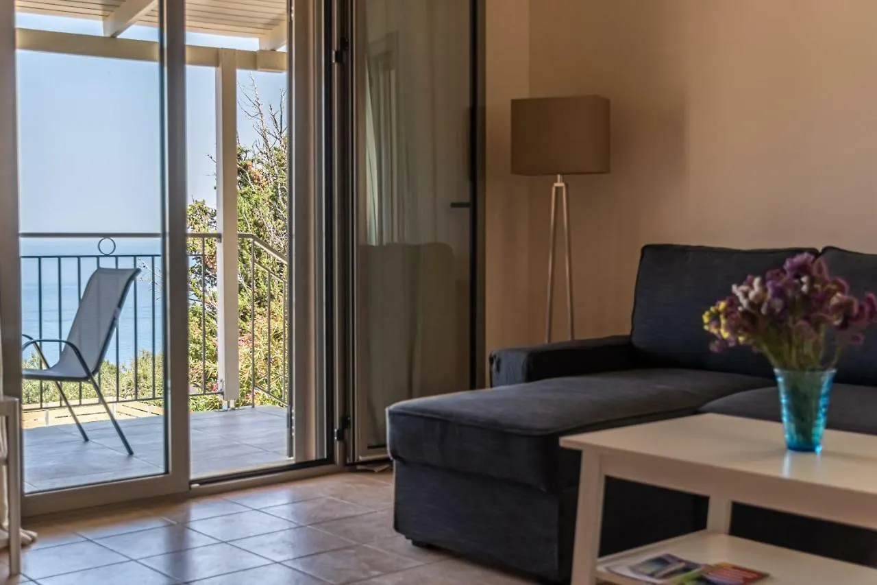 Villa Athina Angon 0*,
